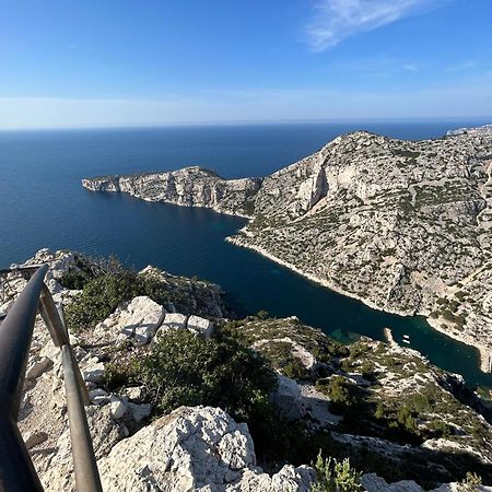 Vue Mer Le Panoramique Vieux-Port De Marseille Exterior photo