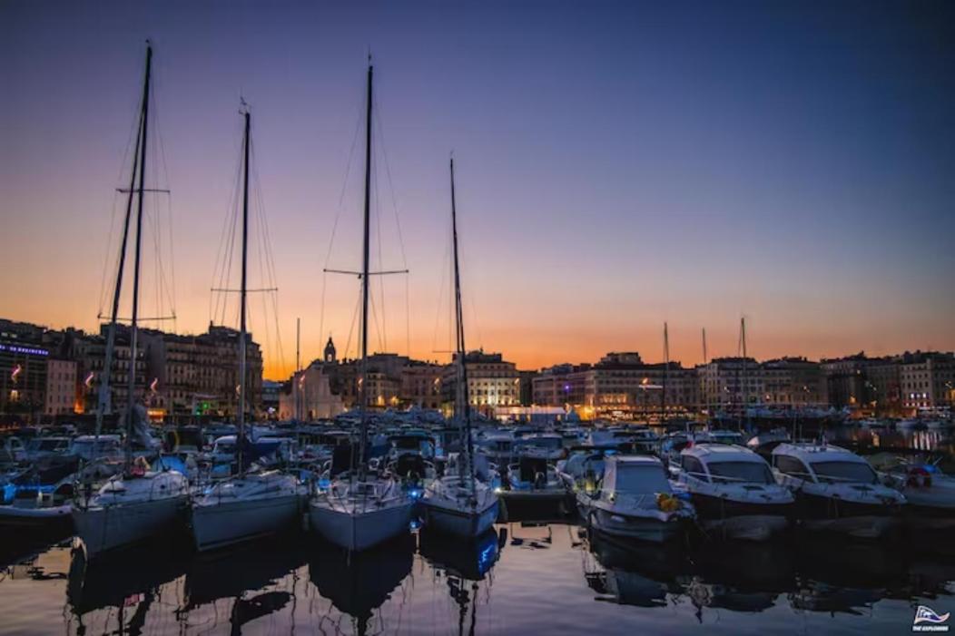Vue Mer Le Panoramique Vieux-Port De Marseille Exterior photo